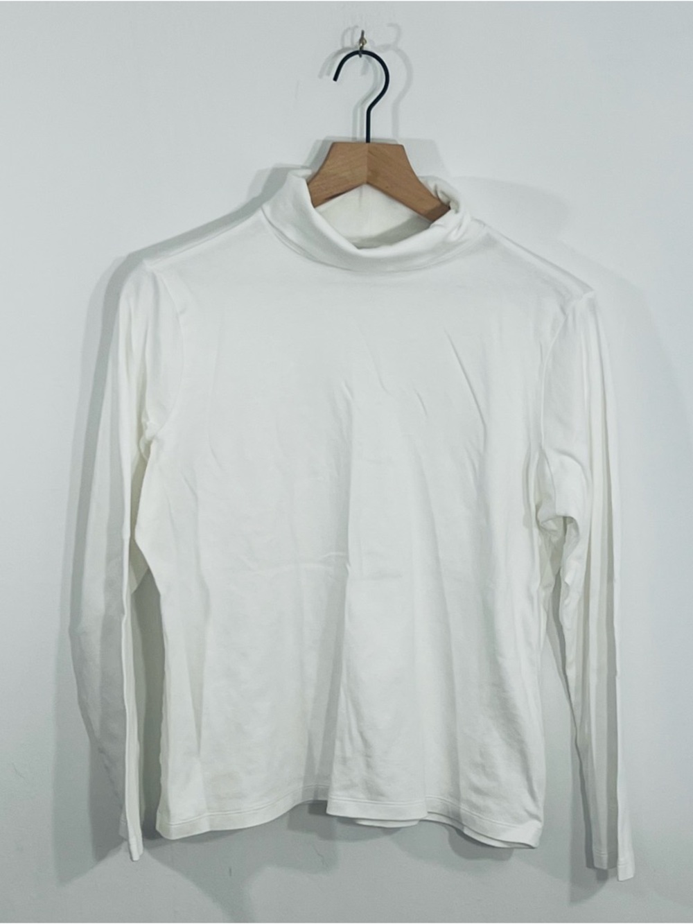 L.L. Bean White Supima Cotton Pullover Turtleneck Sweater Classic Layering Piece